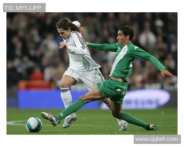 以足球大步流星的球星为核心揭示运动员如何在赛场上迅猛突破对手防线 以足球大步流星的球星为核心揭示运动员如何在赛场上迅猛突破对手防线