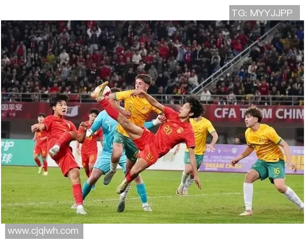 杨杨:从青训崭露头角到国际舞台的足球传奇成长之路 杨杨:从青训崭露头角到国际舞台的足球传奇成长之路